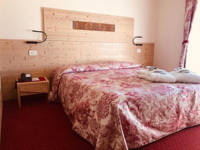 Hotel Paradiso أسياجو المظهر الخارجي الصورة