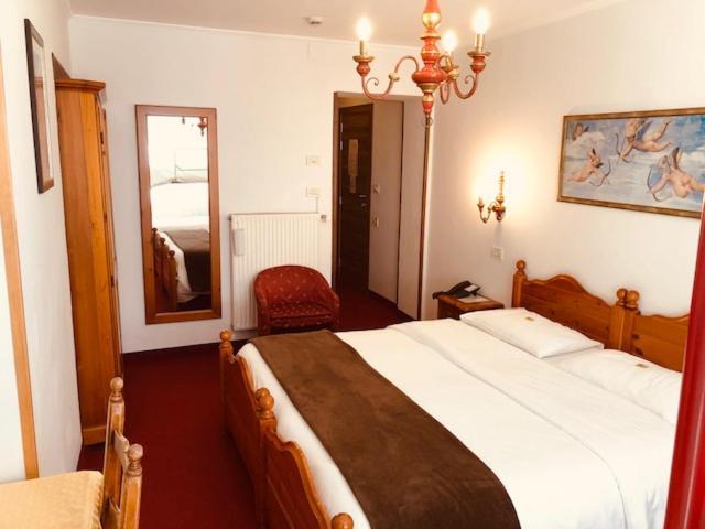 Hotel Paradiso أسياجو المظهر الخارجي الصورة