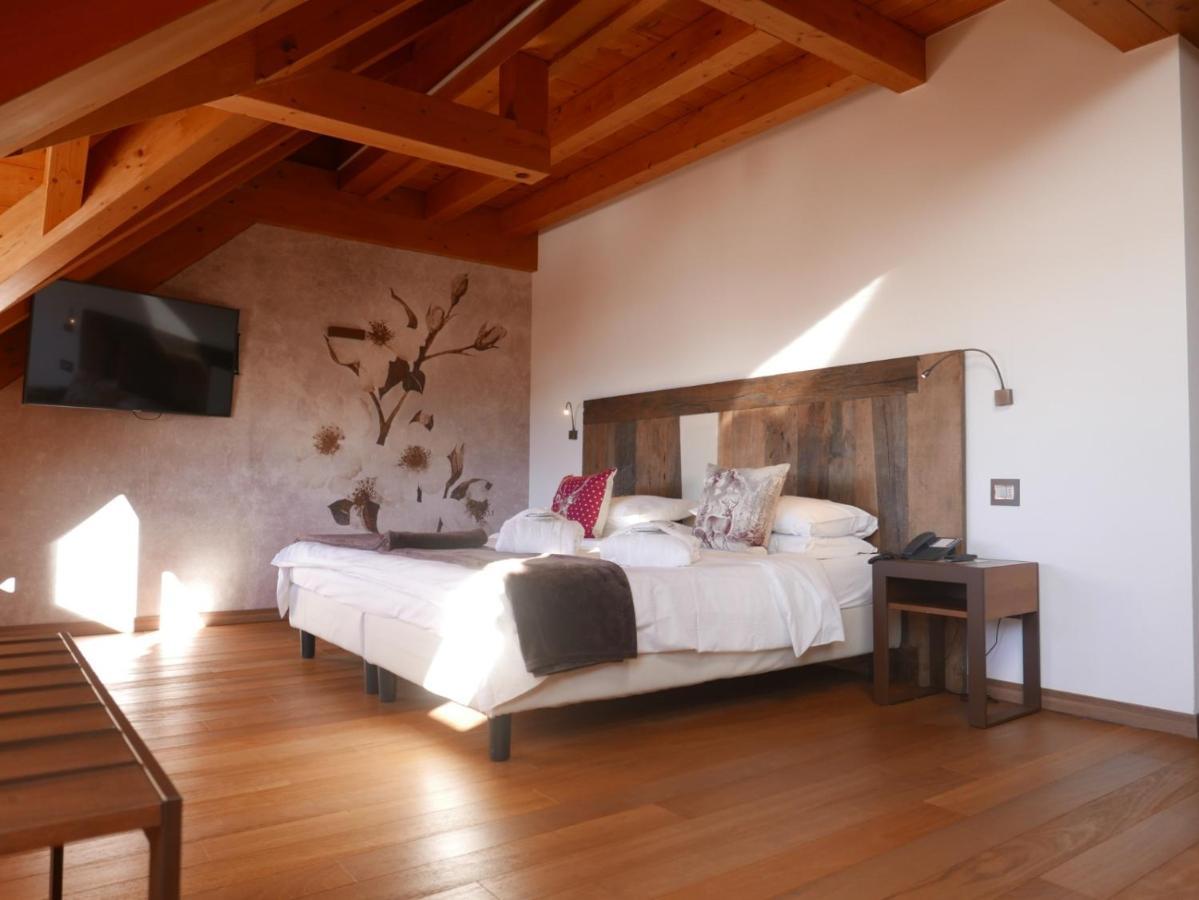 Hotel Paradiso أسياجو المظهر الخارجي الصورة