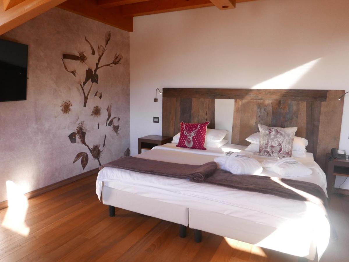 Hotel Paradiso أسياجو المظهر الخارجي الصورة