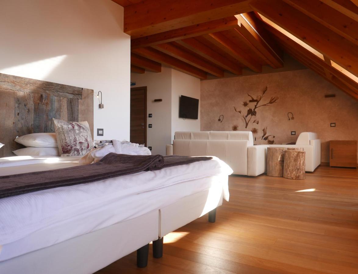 Hotel Paradiso أسياجو المظهر الخارجي الصورة
